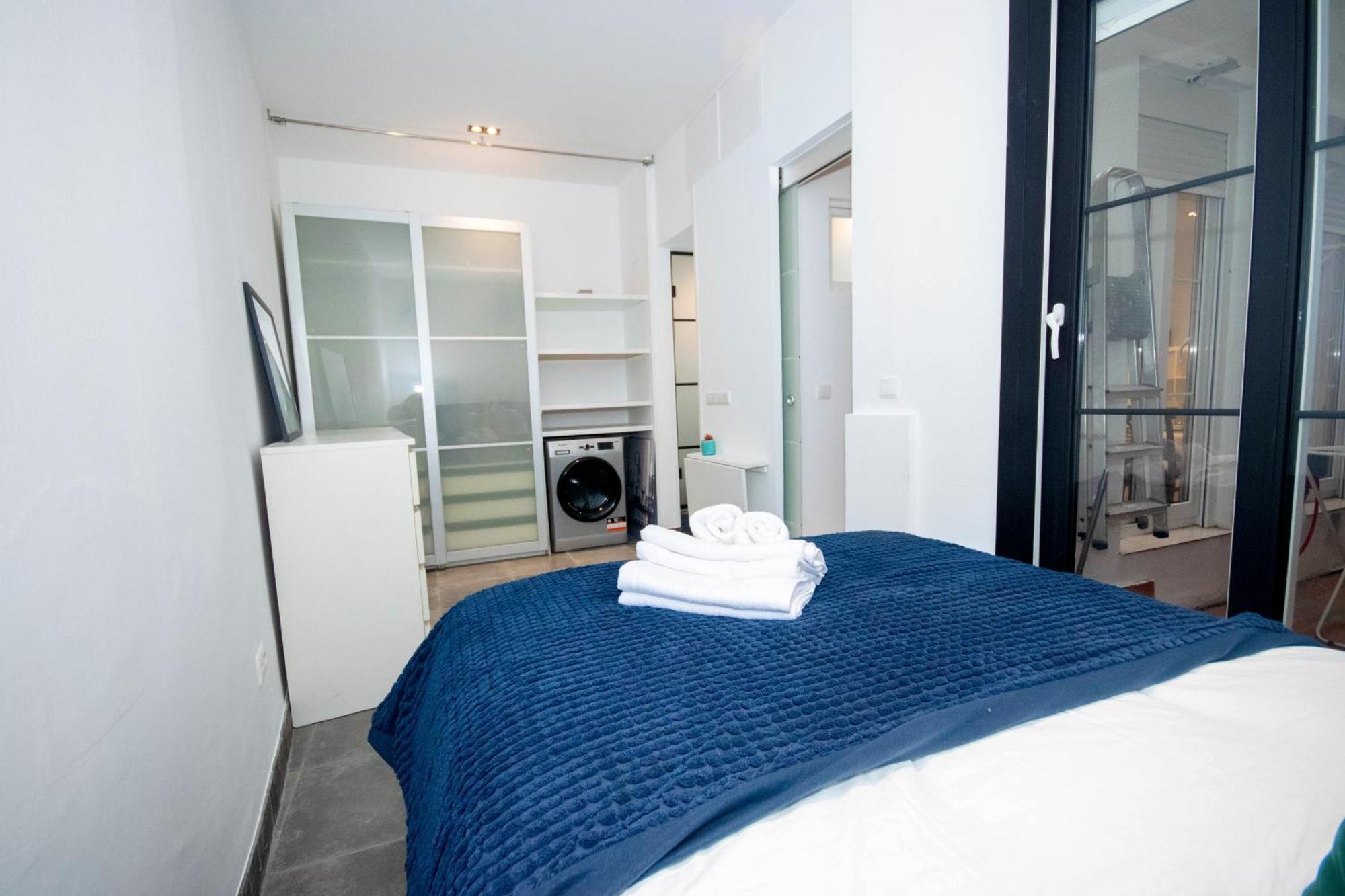 For You Rentals Apartamento Temporal Con Encanto En Malasana Min24 Madrid Exterior foto